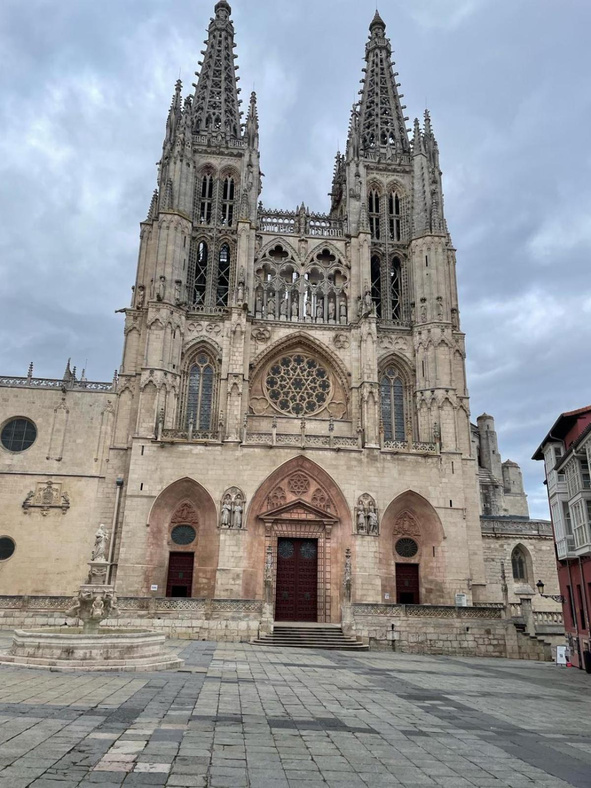 El Farolillo De La Catedral Vivienda De Uso Turistico Vut 9/251 Apartment Burgo Exterior foto